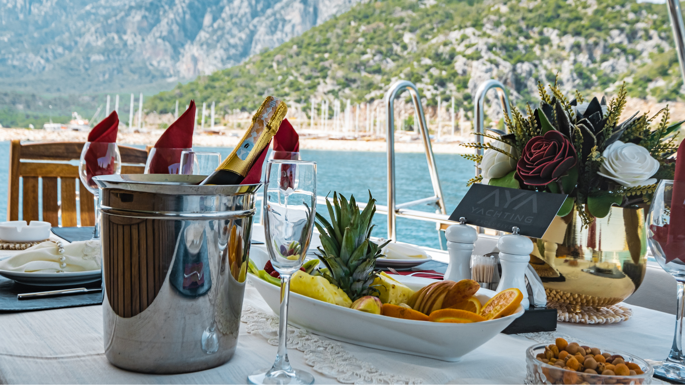 Fiesta a bordo del yate