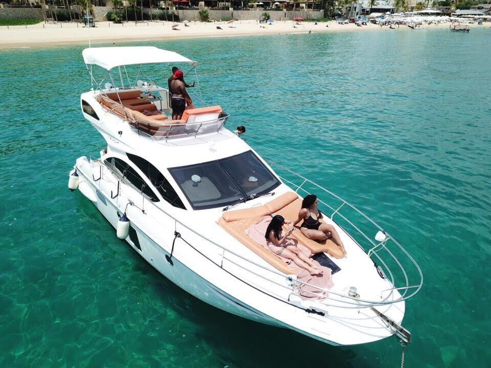 Yate privado de 45 pies